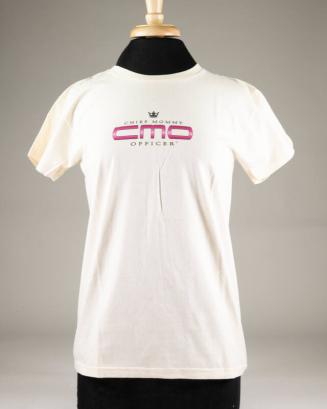 Pink CMO: Chief Mommy Officer T-Shirt