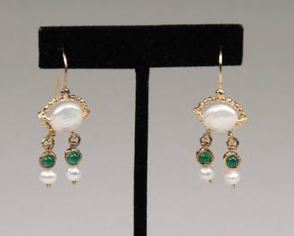 Gold, Pearl, and Agate Earring