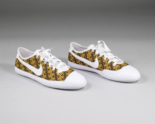 Batik Nike Shoes