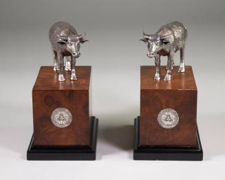 Carabao Bookends