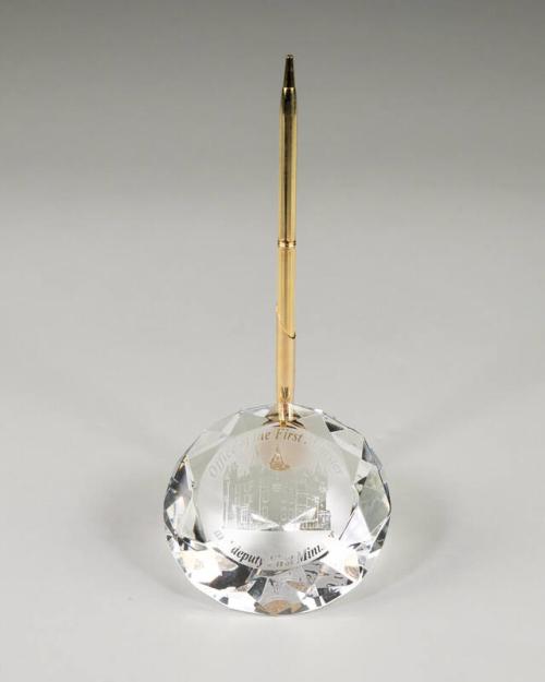 Stormont Castle Crystal Pen Stand