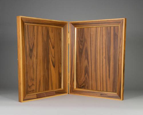 Hinged Wood Picture Frame