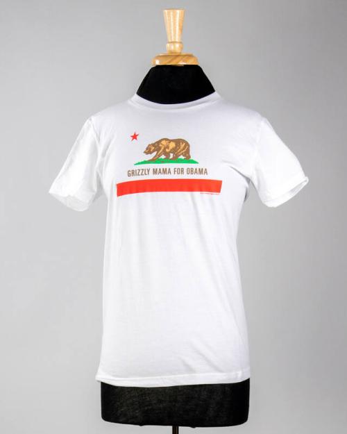 Grizzly Mama for Obama T-Shirt