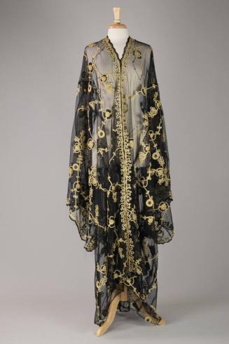 Traditional Sequined Kuwaiti Robe