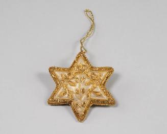 Star-Shaped Christmas Tree Ornament