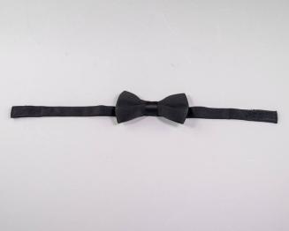 Black Pre-tied Bow Tie