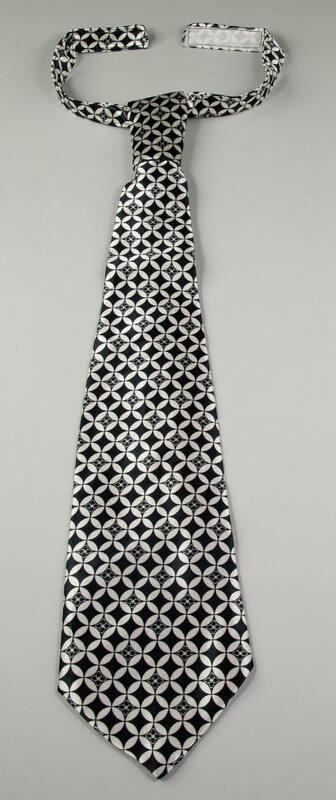 Black and White Pre-tied Necktie