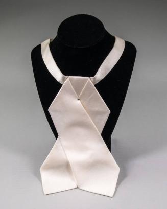 Cream Colored Ascot