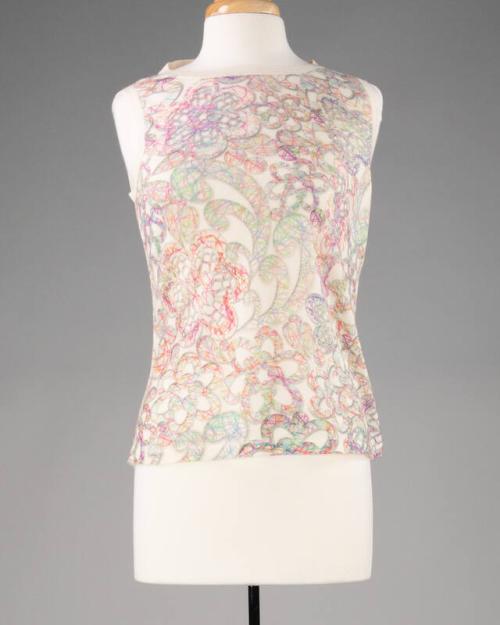 Floral Cashmere Sleeveless Shirt