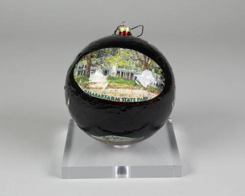 2009 White House Malibar Farm State Park Holiday Ornament