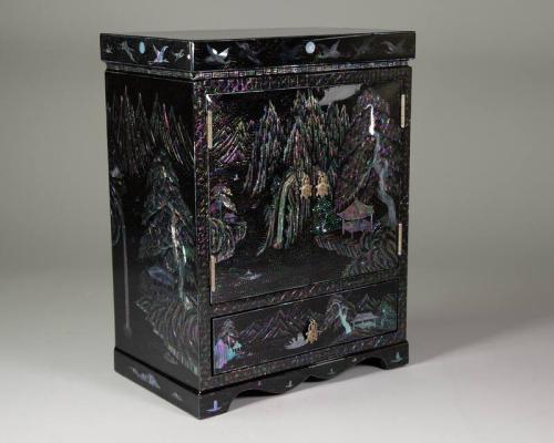 Korean Lacquerware Jewelry Box