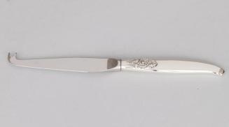 Cheese Knife with Vine Decoration