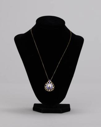 Gold Necklace with Teardrop Pendant