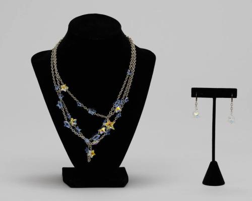 Necklace with Star-Shaped Beads for Sasha Obama
