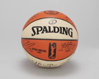 Basketball Signed by the 2014 Phoenix Mercury