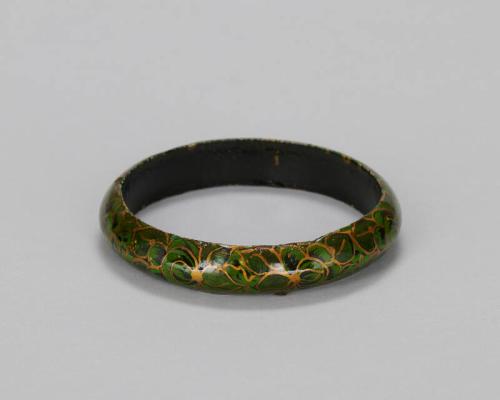 Wood Bracelet with Leaf Design