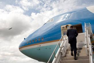 Image courtesy of the Barack Obama Presidential Library, President Obama boards Air Force One f…
